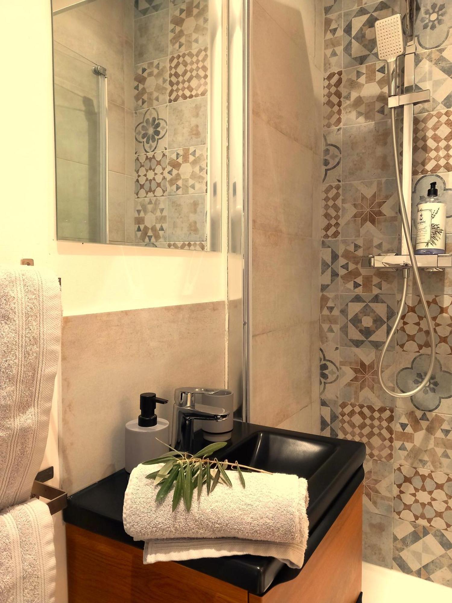 #2 Studio # Place Charmante Тулон Экстерьер фото